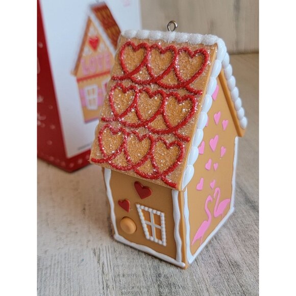 Hallmark Love Shack magic ornament Xmas Valentine's day - Picture 6 of 7